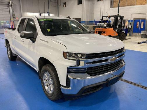Summit White 2019 Chevrolet Silverado 1500 LT