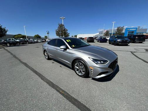 2021 Hyundai SONATA SEL