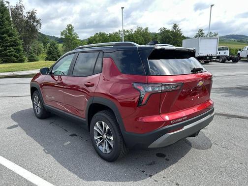 Radiant Red Tintcoat 2026 Chevrolet Equinox 1LT