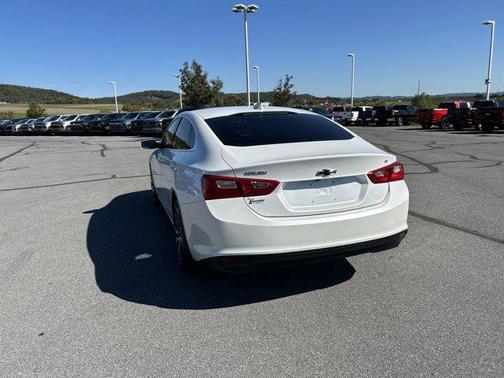 2017 Chevrolet Malibu 1LT