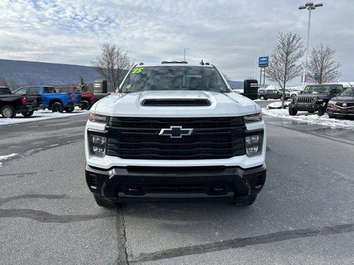2025 Chevrolet Silverado 2500 Custom