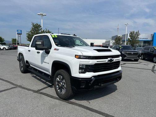 2025 Chevrolet Silverado 2500 Custom