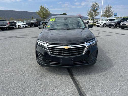 Mosaic Black Metallic 2023 Chevrolet Equinox LS