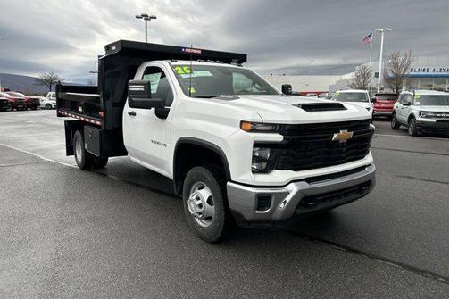 2025 Chevrolet Silverado 3500 WT