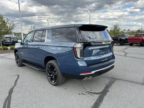 Lakeshore Blue Metallic 2026 Chevrolet Suburban High Country, 4WD