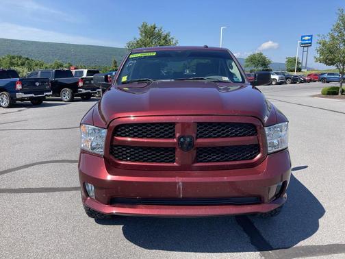 Delmonico Red Pearlcoat 2017 RAM 1500 Express