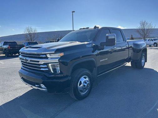 2022 Chevrolet Silverado 3500 High Country