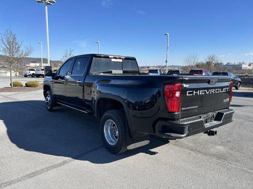 2022 Chevrolet Silverado 3500 High Country