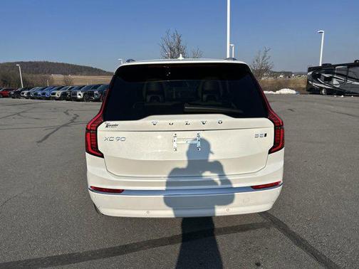 2026 Volvo XC90 Plus, B5 AWD Gas (mild hybrid), Gasoline, Bright, 6 Seats