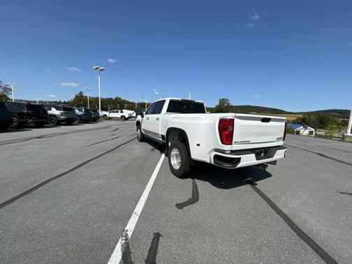 2024 Chevrolet Silverado 3500 High Country