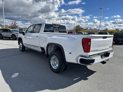 2024 Chevrolet Silverado 3500 High Country
