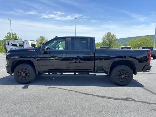 Black 2022 Chevrolet Silverado 2500 LTZ