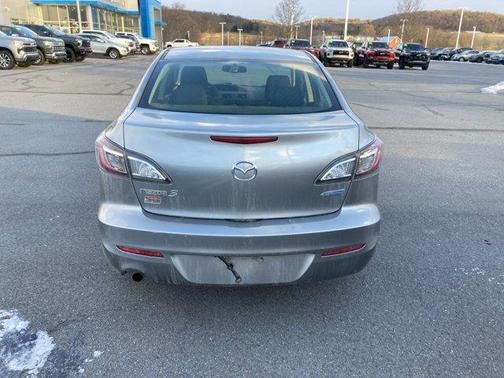 2013 Mazda Mazda3 i Sport