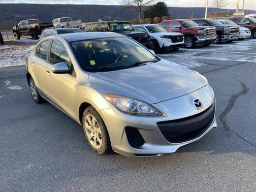 2013 Mazda Mazda3 i Sport