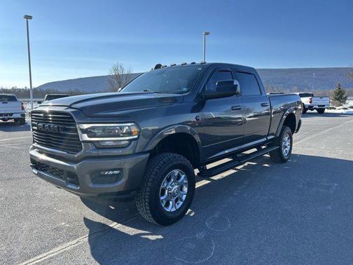 2021 RAM 2500 Laramie Crew Cab 4x4 6'4' Box