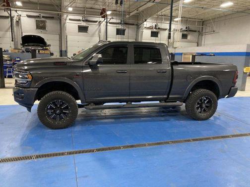 2021 RAM 2500 Laramie Crew Cab 4x4 6'4' Box