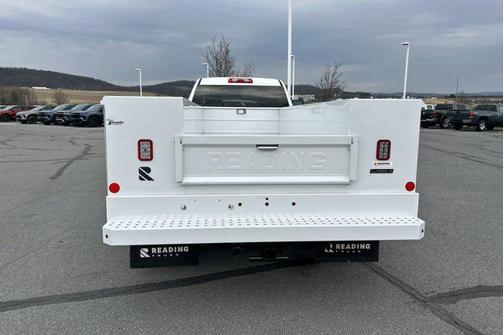 2025 Chevrolet Silverado 3500 WT