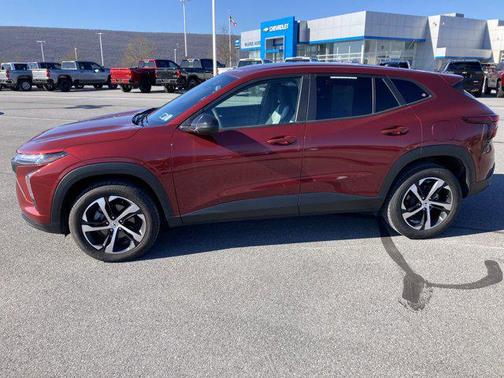 Crimson Metallic 2024 Chevrolet Trax FWD 1RS