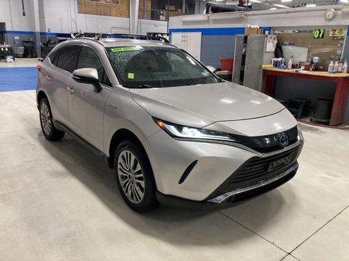 Titanium Glow 2021 Toyota Venza XLE