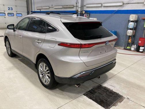 Titanium Glow 2021 Toyota Venza XLE