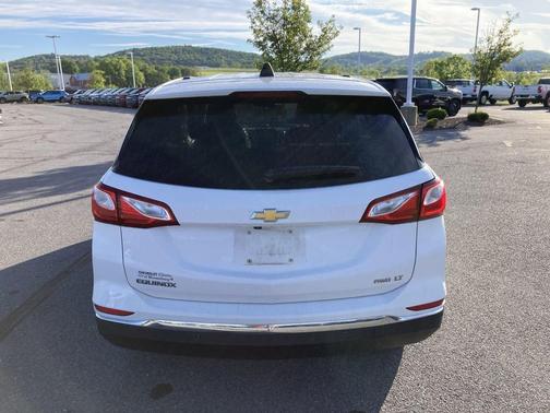 Summit White 2018 Chevrolet Equinox LT