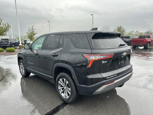 Mosaic Black Metallic 2026 Chevrolet Equinox 1LT