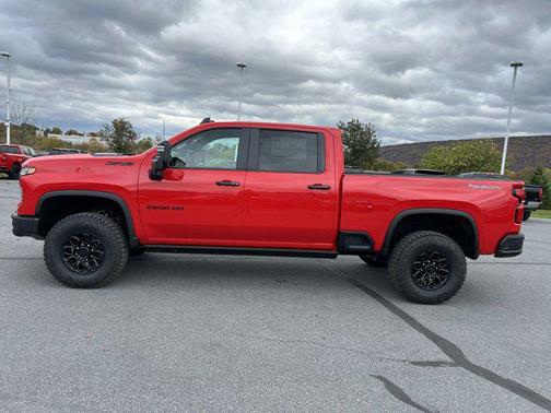 2026 Chevrolet Silverado 2500 Crew Cab, Standard Bed, XR2, 4WD