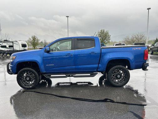Kinetic Blue Metallic 2019 Chevrolet Colorado LT