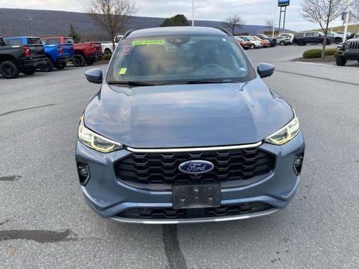 2023 Ford Escape ST-Line Elite