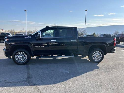 2022 Chevrolet Silverado 2500 High Country