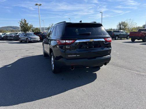 2020 Chevrolet Traverse LT Cloth