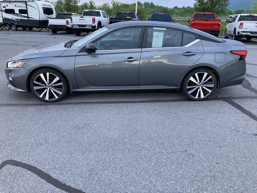 Gun Metallic 2020 Nissan Altima SR FWD
