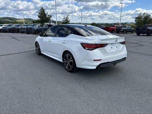 2022 Nissan Sentra SR