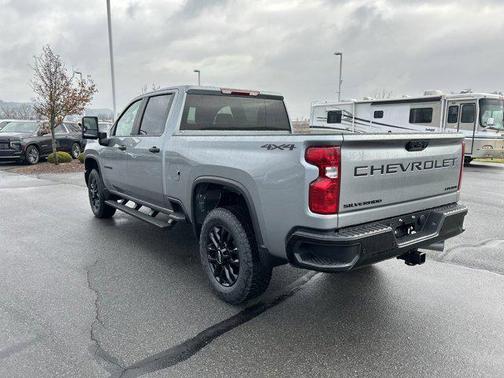 2026 Chevrolet Silverado 2500 Custom