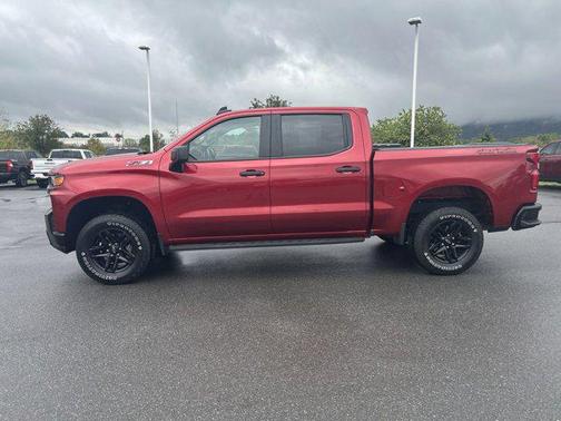 2022 Chevrolet Silverado 1500 Custom Trail Boss
