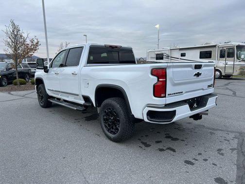 2026 Chevrolet Silverado 3500 High Country