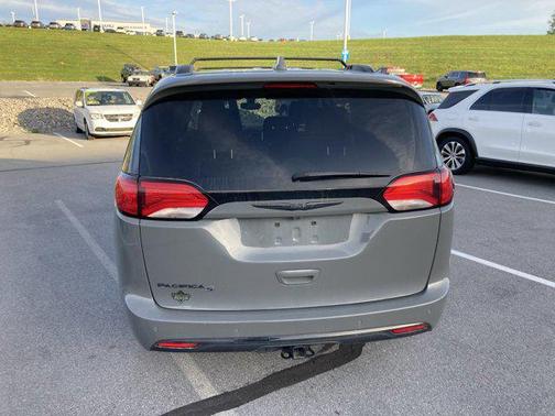 2020 Chrysler Pacifica Touring-L Plus