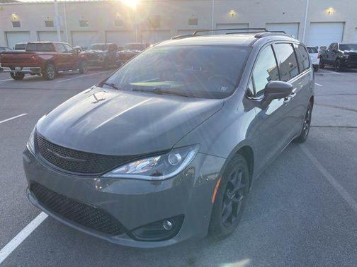2020 Chrysler Pacifica Touring-L Plus