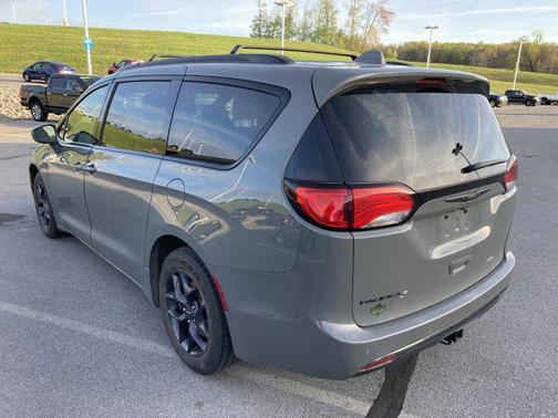 2020 Chrysler Pacifica Touring-L Plus