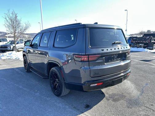 2023 Jeep Wagoneer Series II Carbide 4x4