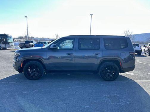 2023 Jeep Wagoneer Series II Carbide 4x4