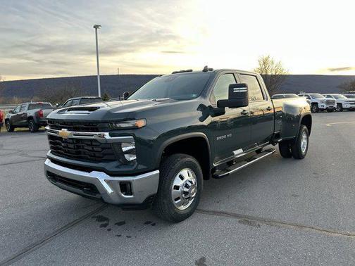 2026 Chevrolet Silverado 3500 LT