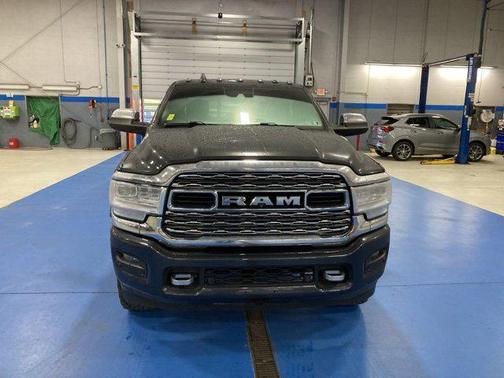 Maximum Steel Metallic Clearcoat 2019 RAM 2500 Limited Crew Cab 4x4 6'4' Box