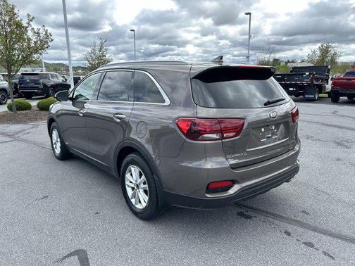 Dragon Brown 2019 Kia Sorento LX
