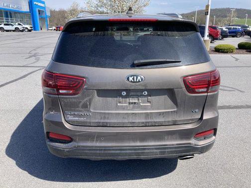 Dragon Brown 2019 Kia Sorento LX