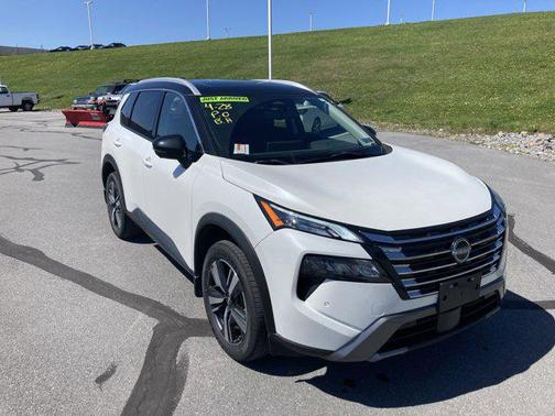 2024 Nissan Rogue SL