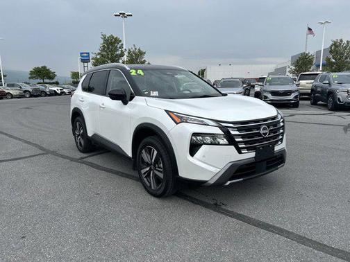 2024 Nissan Rogue SL