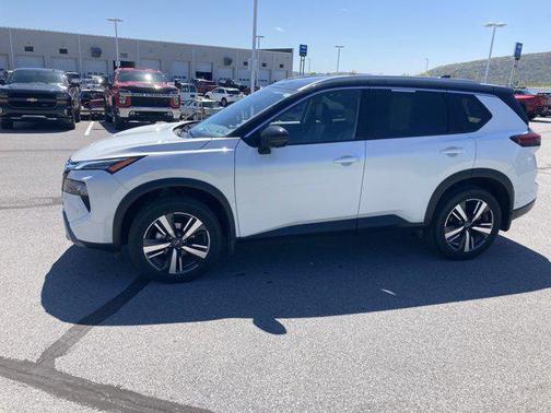 2024 Nissan Rogue SL