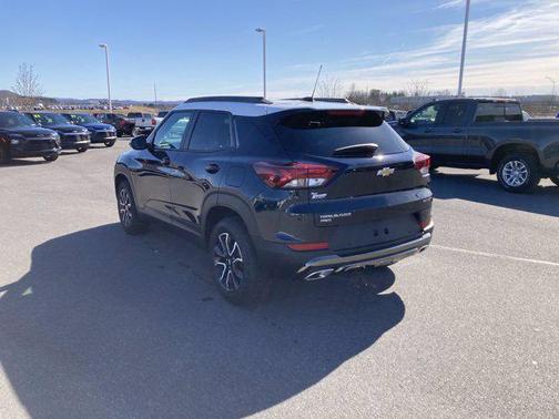 Midnight Blue Metallic 2021 Chevrolet Trailblazer ACTIV