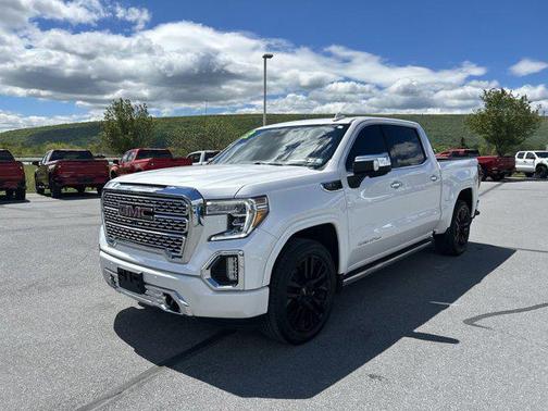 White Frost Tricoat 2022 GMC Sierra 1500 Denali